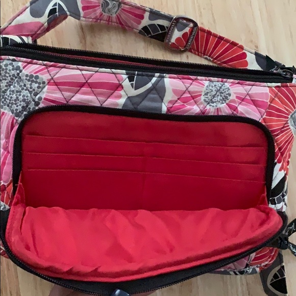 Vera Bradley Crossbody - Picture 4 of 5
